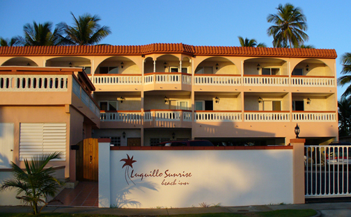 Beach Hotel Puerto Rico In Luquillo Sunrise Inn Beachfront Puerto Rico Guest House On The Beach Luquillo Sunrise Inn